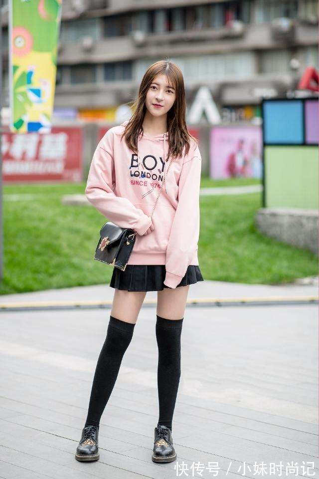 小姐姐|简单易学的百褶裙穿搭,打造专属你的美!