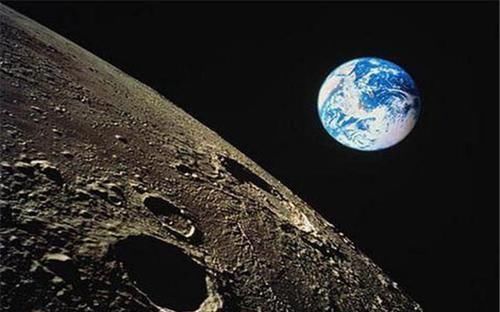 宇宙 在月球上看地球,我们会看到什么?为什么会让人心生畏惧?