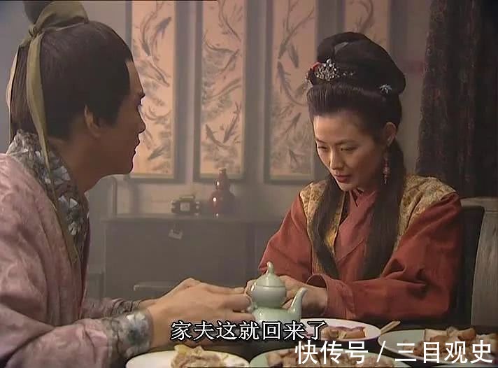 宋江@水浒中的三不:不和李逵同桌吃饭,不与武松为敌,不与吴用做朋友