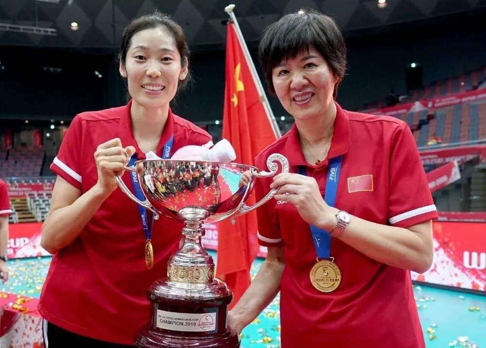 刘晓彤|朱婷确定赴美治疗!手术或是郎平牵线,本人:准备再打两次奥运会