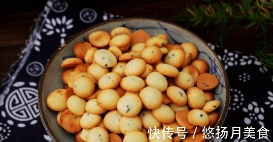 自制的鸡蛋小饼干，又香又脆，特别好吃！