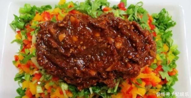 牛肉与香菇的相遇,酱香浓郁十分下饭,学回家做一道尝尝吧