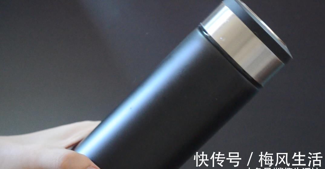 保温杯太深不好清洗, 教你一招, 不用洗涤剂, 细菌污垢洗得干干净净