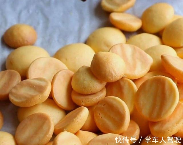 不加牛奶,不用一滴油,教你做鸡蛋小饼干,小孩子爱吃还不腻