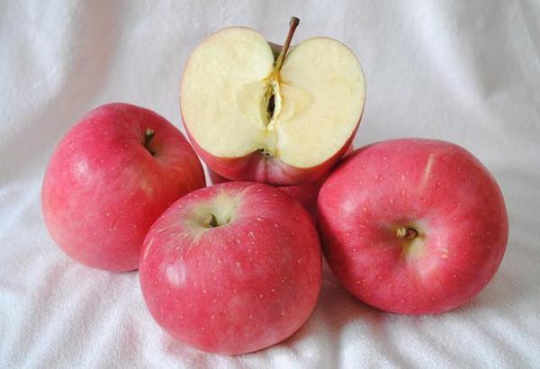 添加剂|10岁男孩,肠癌晚期,家长注意8种食物不适宜孩子吃