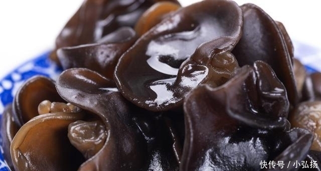 细菌|泡木耳,用冷水还是热水?酒店大厨:多加这1步,污垢细菌都没了