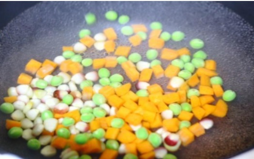 给家人做这道菜，营养丰富，味道好，做法简单