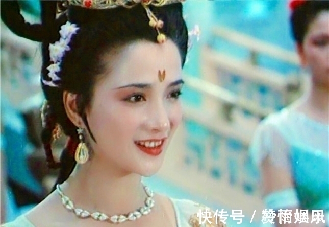 刘姥姥!红楼梦:刘姥姥“雪下抽柴”的故事暗示黛玉为正妻,宝钗为续弦