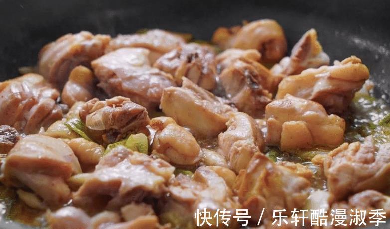 炒鸡怎么做最好吃教您一招,鸡肉滑嫩不腥,味道香浓很下饭