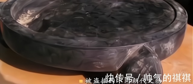 现实版$现实版“摸金校尉”,带头掘自家祖坟被逮捕时家中都是国宝