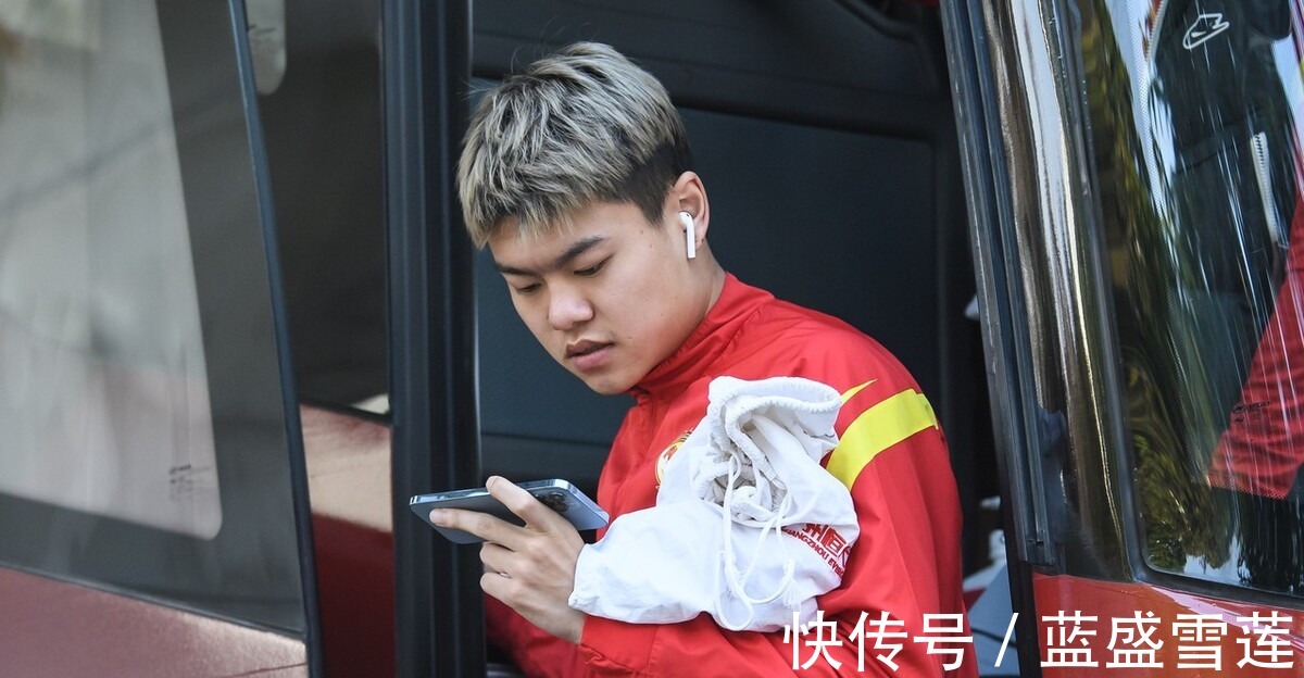 中超|昨天21点!中超传出喜讯广州队郑智给出肯定信号,复苏近在咫尺!