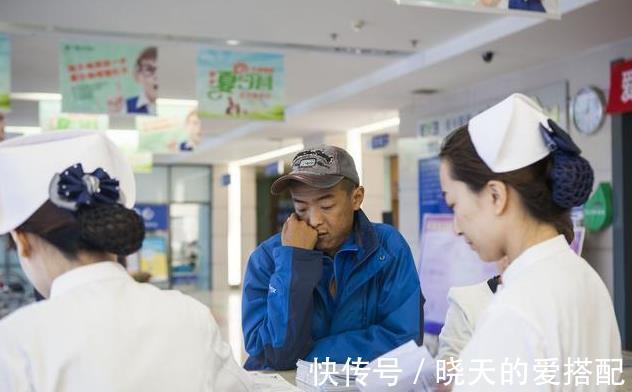 肚回弹|46岁男子，不痛不痒，查出肺癌，手上1个异常，提示已到中晚期！