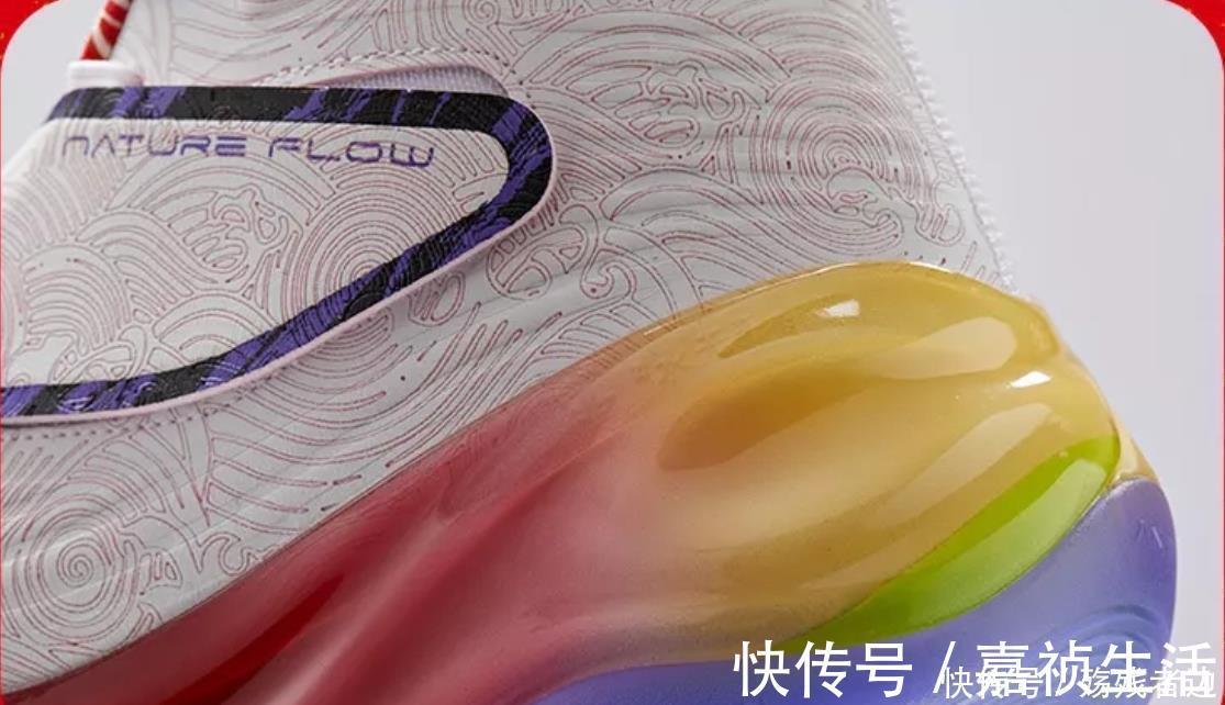 李宁|玩中国新年文化，国产球鞋这波算是血虐耐克了吧？