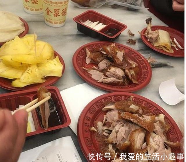 “全聚德”沦为拍照景点,收费名堂五花八门,百年招牌也飘了!