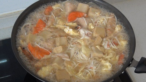 一把面条,一盘大虾,做家常海鲜面,简单好吃