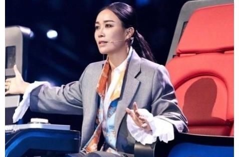 《好聲音》那英退出,內(nèi)定冠軍傳言不攻自破!新一任導(dǎo)師大有來頭