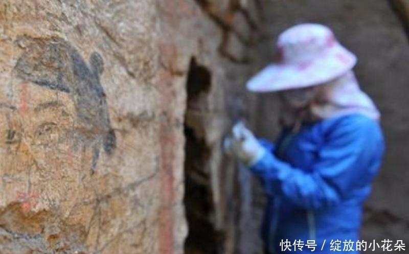 撤退|宁夏发现千年古墓,墓中有何物,专家慌忙撤退后请军队支援?