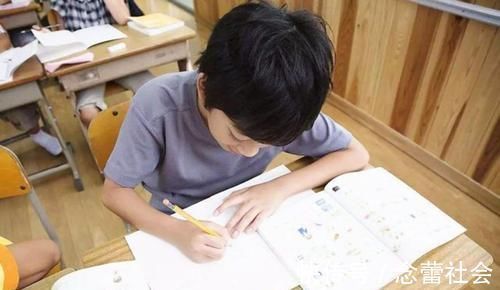 原生家庭|孩子长大后有出息,是“命中注定”的事?3岁看大7岁看老不无道理