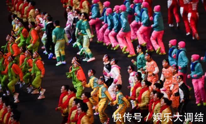 北京冬奥会|走向国际!广场舞走进冬奥开幕式,冰墩墩领衔,舞者最大超过70岁