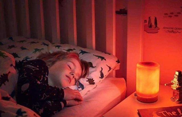 日常生活中|四岁娃近视400度,只因父母疏忽保护孩子视力,别忽视这些细节