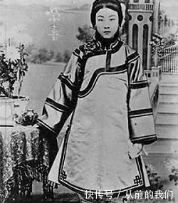 论文|赛金花款待穷秀才,只为讨本废兵书,却被袁世凯洗成升职“论文”