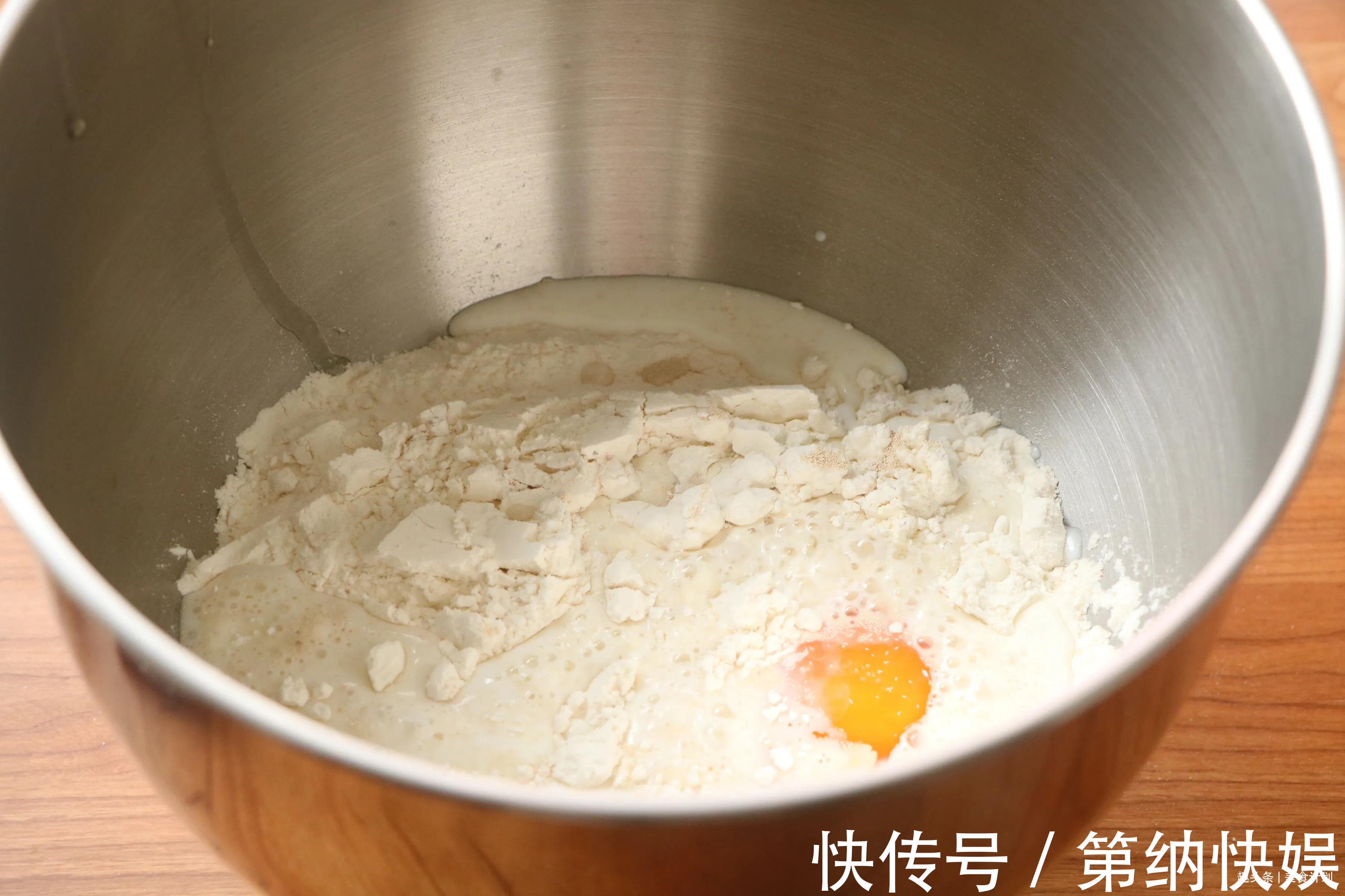松软|教你做最近很火的毛线面包,松软拉丝,孩子吃了一次还想吃