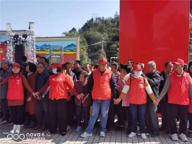  青年|山水暖你！平南县青年民族团结进步之花盛开在瑶族“盘王节”