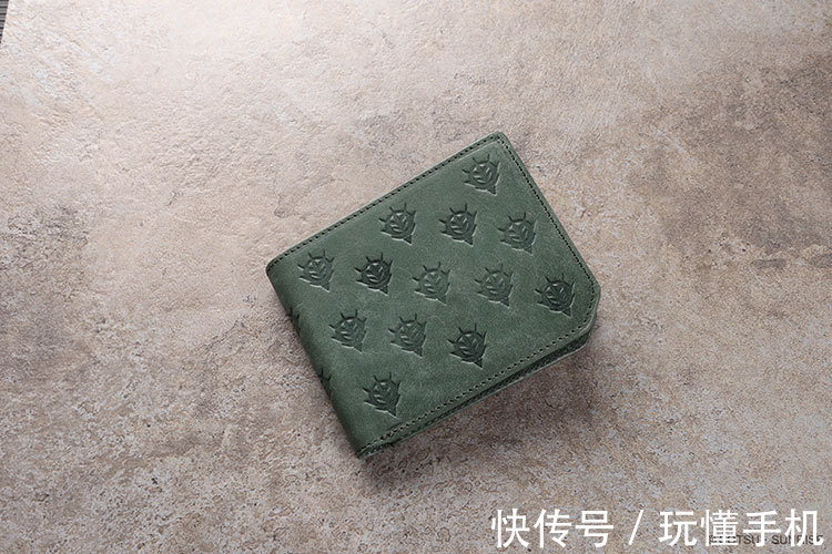 皮革 高达联名皮革产品:三大经典招牌机甲均亮相