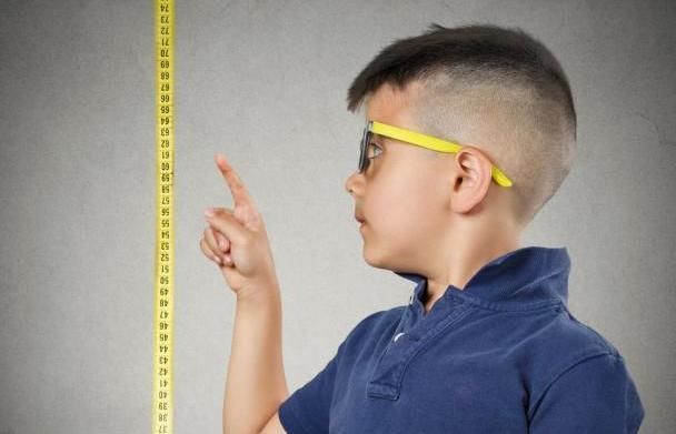 积食|7岁孩子身高130，儿科主任：想要孩子长高个子，日常3件事不能少