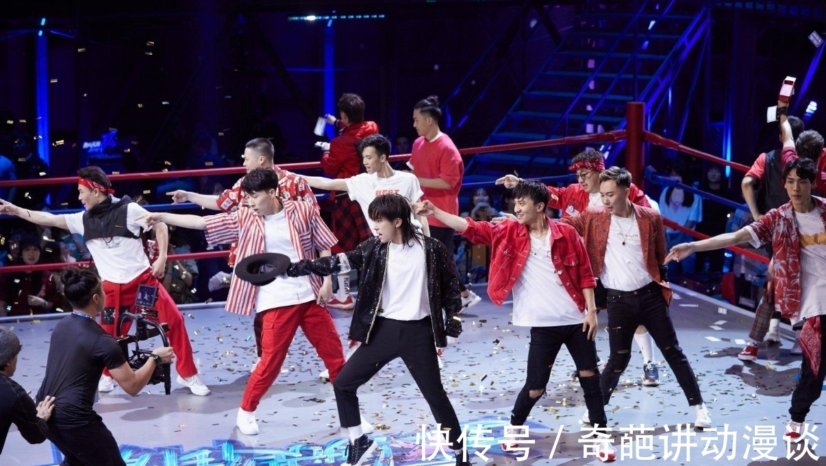 队长|“这就是街舞4”终于官宣定档,看到播出时间后,网友都放下心了