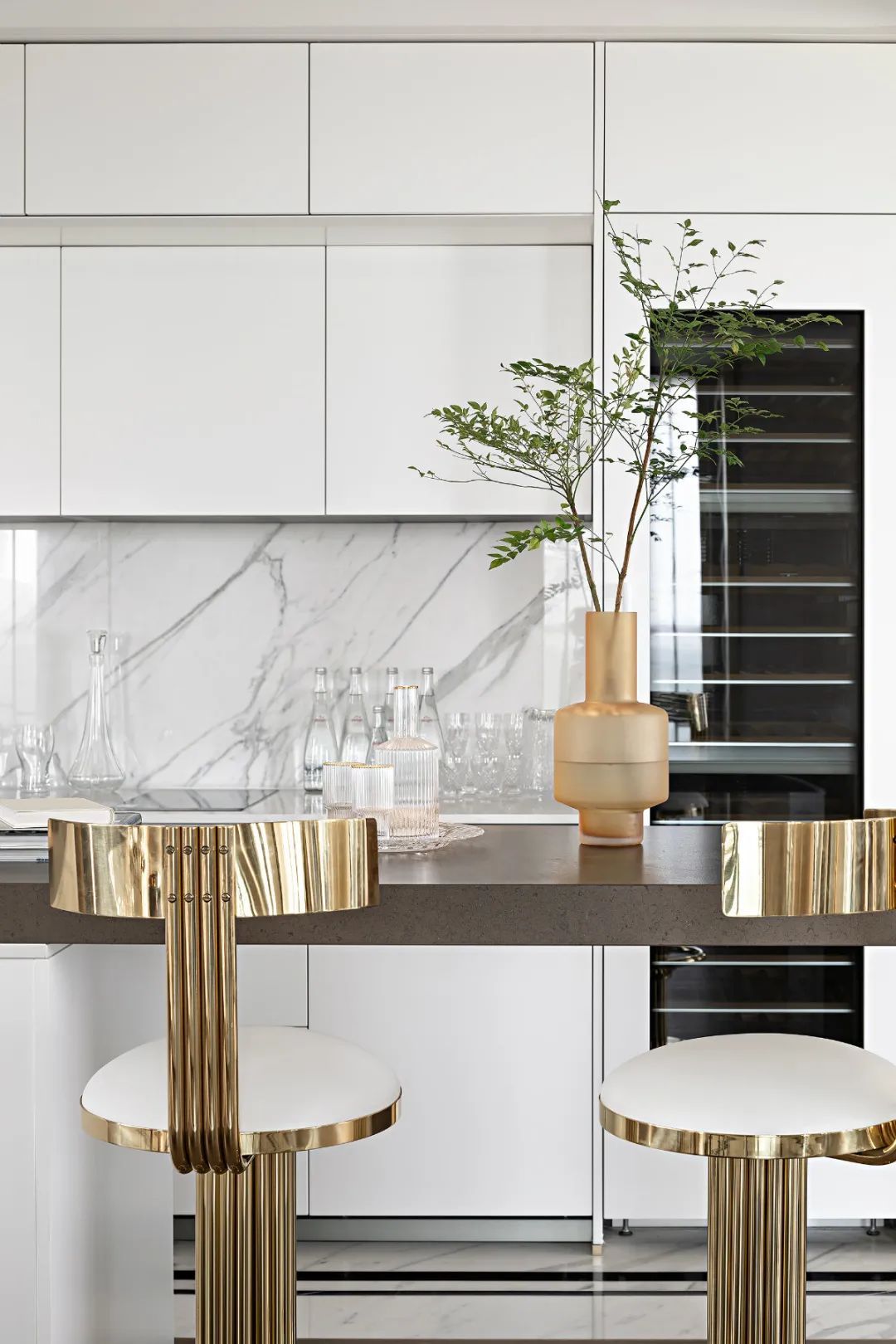 优雅|374㎡现代大平层，华丽时尚的空间，朴素质感好高档