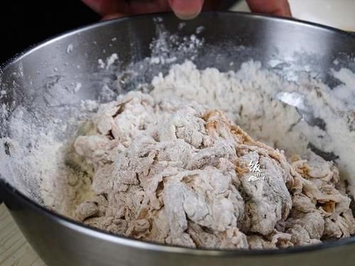 好吃|家里有面粉，试试这样做，比包子简单，好吃又健康，当早餐更营养