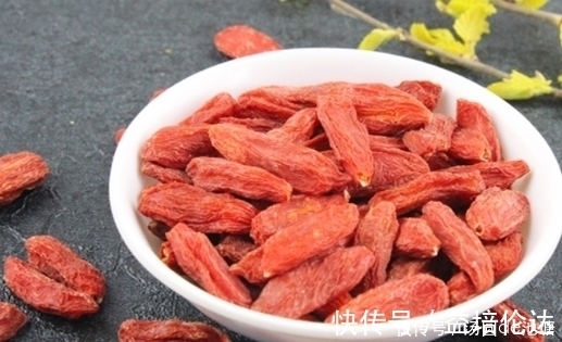 亚硝酸盐|“枸杞”泡水时,大部分人放错了“水”!难怪效果不大,还很浪费