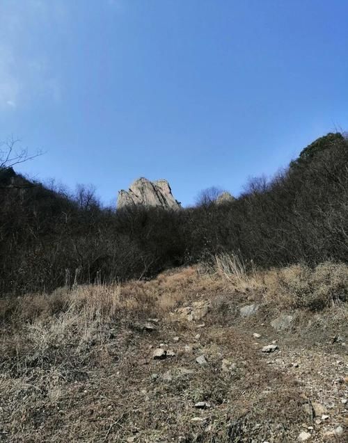 马仁奇峰背面不远处竟还有这么一座神秘未开发的山