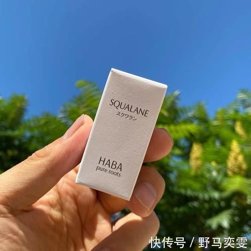 拜托,20岁女孩就别用“小棕瓶”了,这4款精华油才是真的养肤