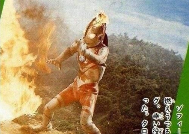 奥特之父|奥特曼最具艺术性的死亡瞬间,变成石像算什么?还是小梦最值钱