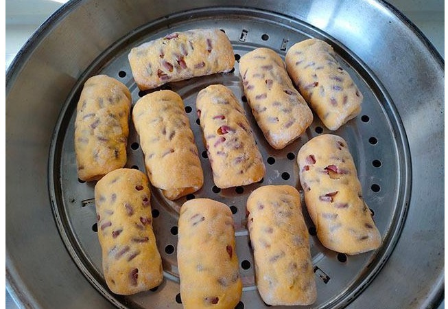 立秋后，包子馒头靠边站，蒸一锅好吃的，简单暄软儿子每顿吃3个