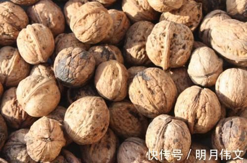 胰岛功能|糖尿病别光吃药打针,常吃这几样食物,血糖稳降比药都强!