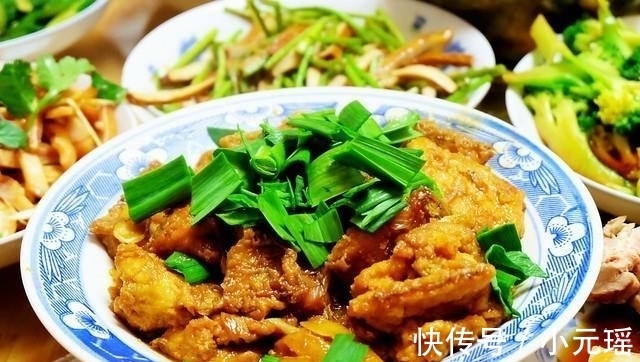 红烧鸡块|回农村老家过年，弟媳妇亲自下厨做了二十多道菜，真是太能干了！