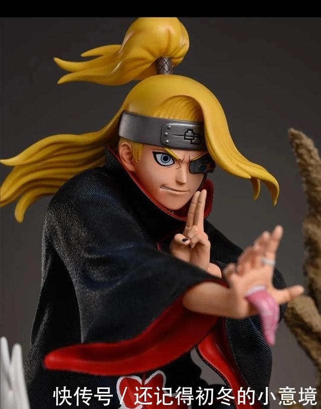 studios|TOP TOY上海首店!潮玩手办、限量盲盒...全球二次元集结