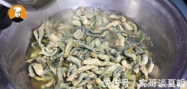 祖传腌黄瓜做法，一次腌20斤不够吃，脆嫩爽口，放一年不会坏