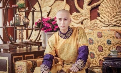 康熙后宫|她是康熙众嫔之首,备受宠爱却打入冷宫,死后还被扔出皇陵