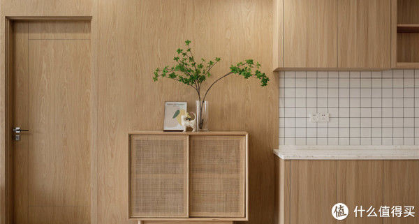 日式|武汉独居女孩160平日式风之家，白墙原木温暖舒适，超级自在又幸福