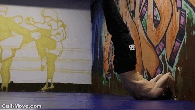 腹部|练腹肌别就做仰卧起坐和卷腹了，太低效了