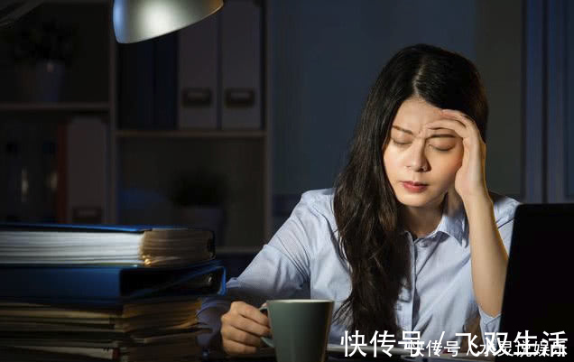 肝毒|脸上有3个信号,说明肝毒太多,4个简单方法可养好肝脏