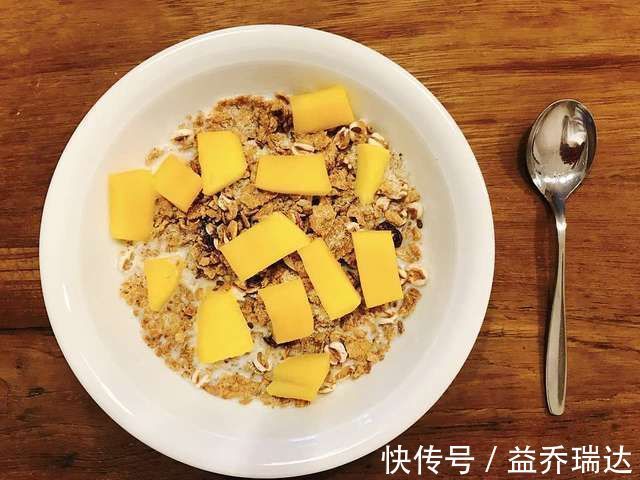 黑芝麻|如何让孩子以后身高达到180cm?抓住这6大要点,长高指日可待!