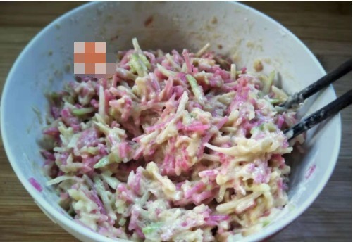 我家隔几天就做这个吃,一次做一大盆,随吃随取,太香了