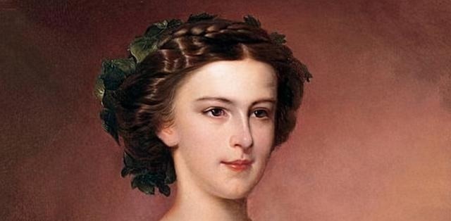 童话$历史上的茜茜公主比电影中的更漂亮,她是童话中的美丽皇后