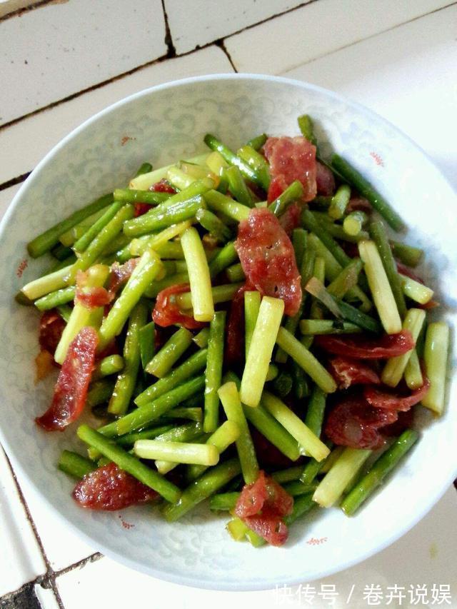 豆瓣酱|美食推荐爆炒香菇、蒜薹炒香肠、鱼香茄子煲、沙茶鸡的做法