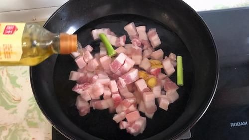  做法|红烧肉好吃有诀窍，教你做肉的正确做法与用料，红烧肉不好吃才怪